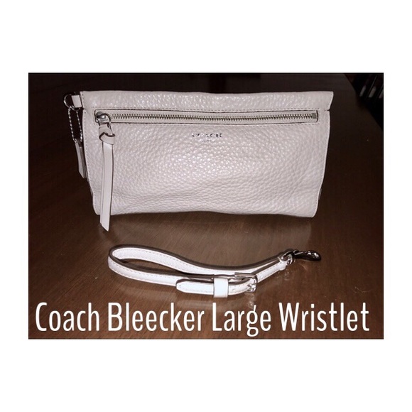 SALE!!! Coach Bleecker Large Wristlet