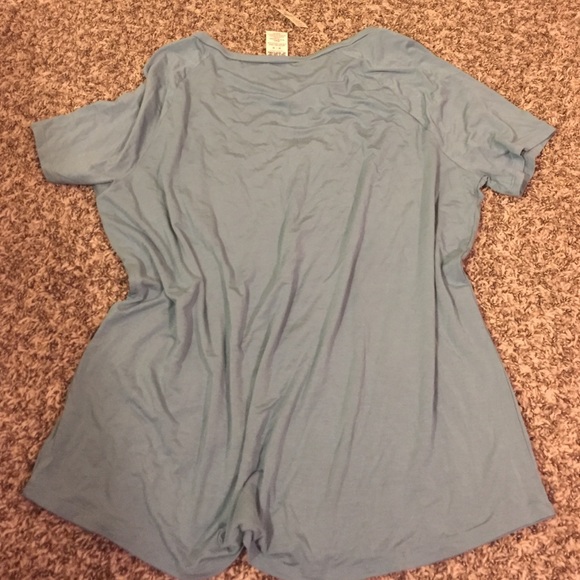Pink vs tee - Picture 3 of 3