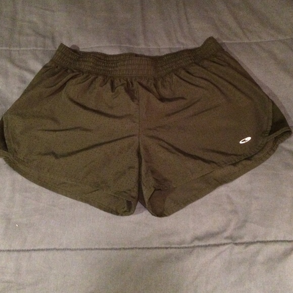 Champion DuoDry athletic short w/ built in panty!
