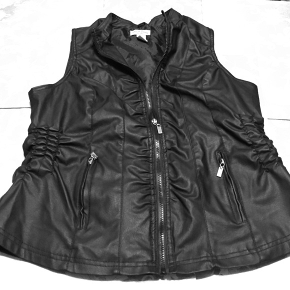 NWOT Black "leather" vest by Paris Blues size 1X