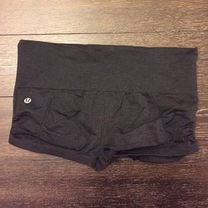 Lululemon hot yoga shorts