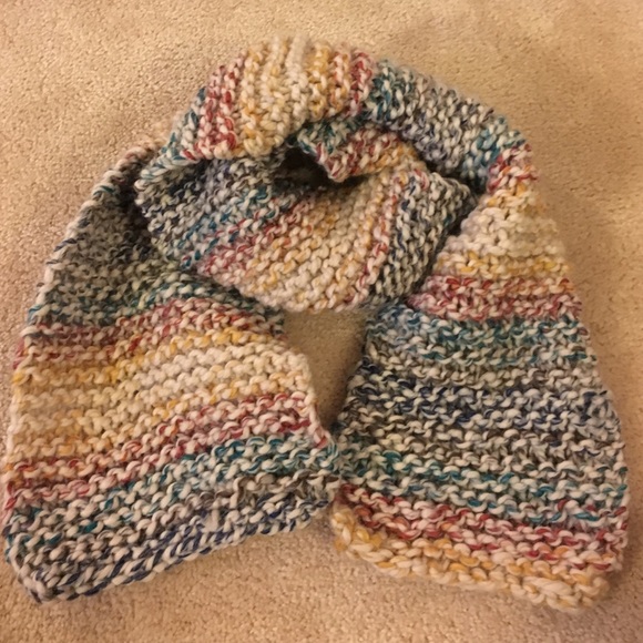 Knitted scarf