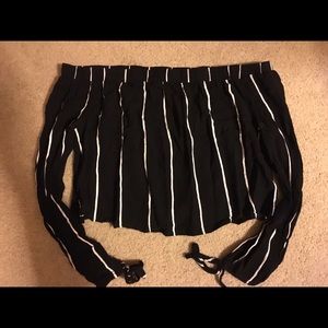 Kendall & Kylie Black/White Stripped Crop Top