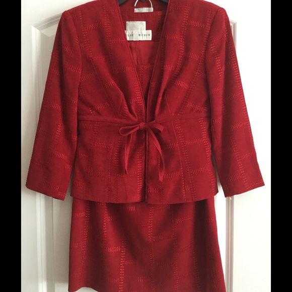 Alberto Makali Dresses & Skirts - Alberto Makali faux suede 3 piece red suit