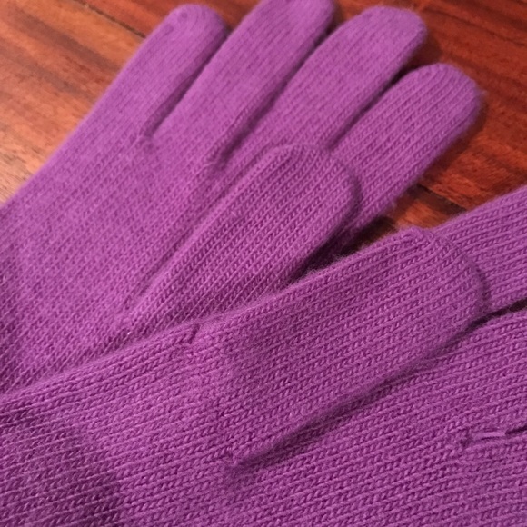 100% Cashmere Gloves NWT - Picture 3 of 4