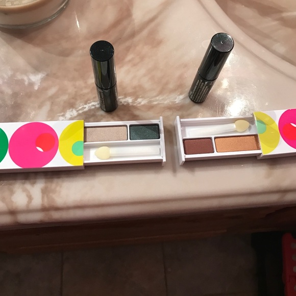 Clinique mascara and eyeshadow