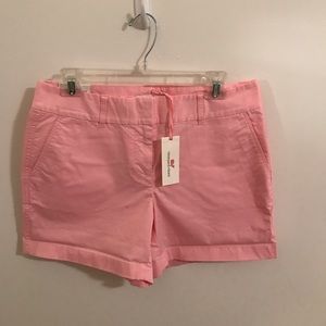 light pink vineyard vines boat shorts