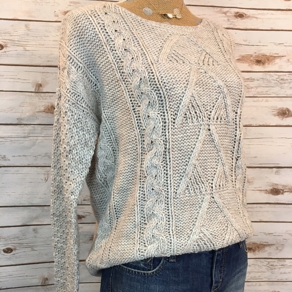 Arizona Jean Company Sweaters - Cream Cableknit Sweater 🌺