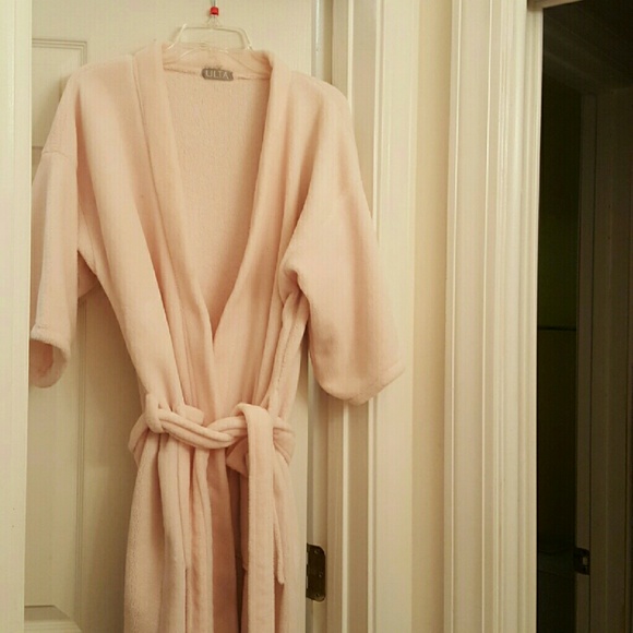 Ulta pink plush robe