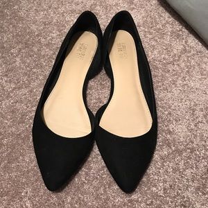 Black cutout flats