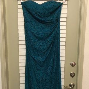Stunning Teal green lace overlay dress! 💋