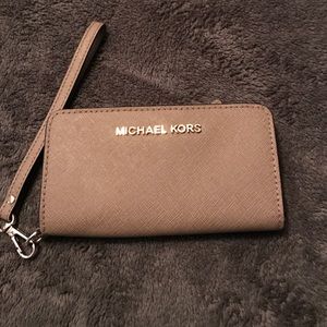 Michael Kors tech wristlet