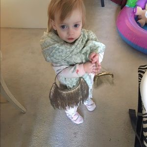 Meet your Posher, Kari-lee