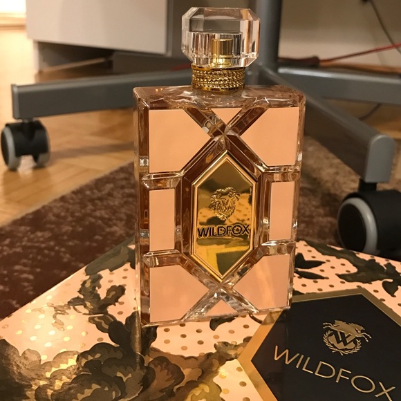 Wildfox 3.4 oz huge bottle, never used. BNWT