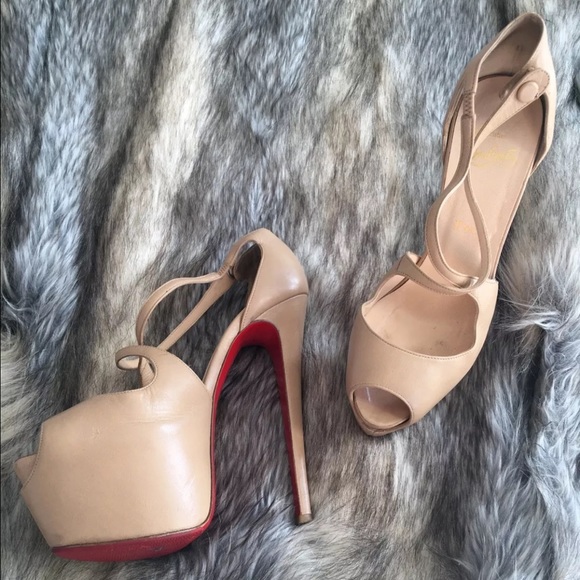 Christian Louboutin Exagona Nude Leather Platform - Picture 1 of 4