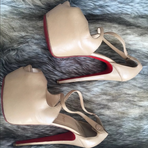 Christian Louboutin Exagona Nude Leather Platform - Picture 3 of 4