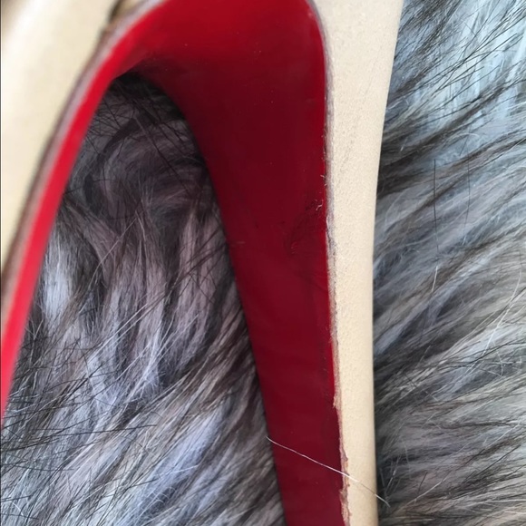 Christian Louboutin Exagona Nude Leather Platform - Picture 4 of 4