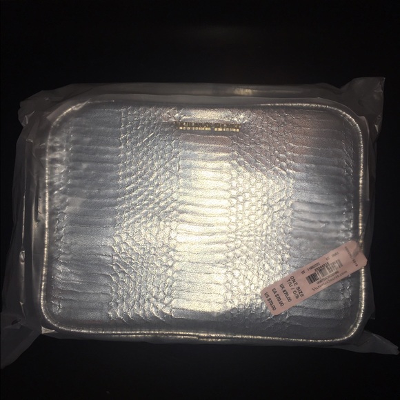 Victoria's Secret Fashion Show 2016 Crossbody Bag