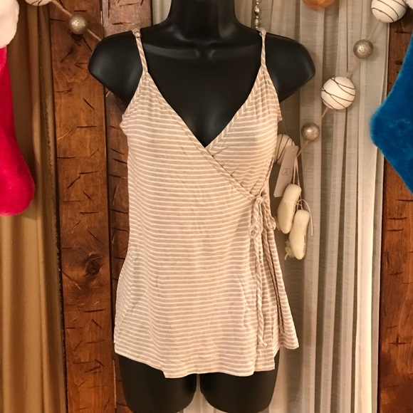 CAD cream:white stripe wrap around top BNWT. - Picture 1 of 4