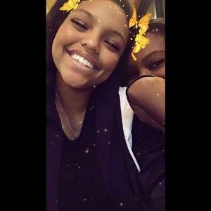 Meet your Posher, Keeley