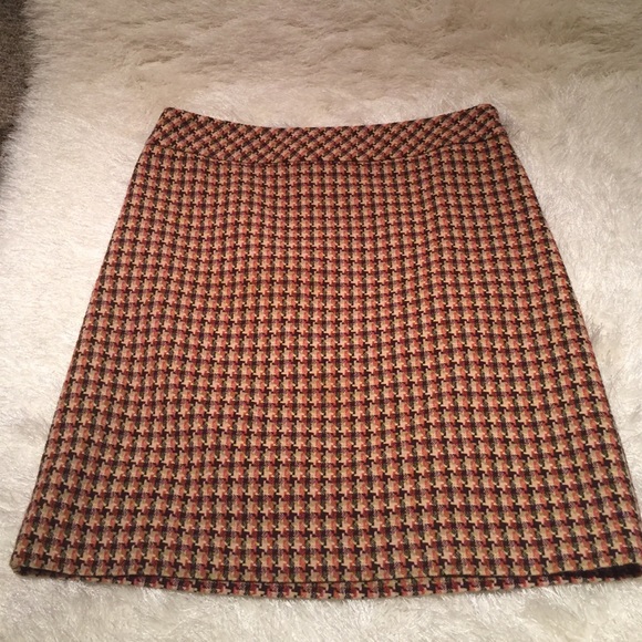 LOFT Dresses & Skirts - Loft Ann Taylor skirt sz 6