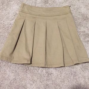 Children's Place Bottoms - Children's Place khaki uniform skort Children's Place Bottoms - Children's Place khaki uniform skort