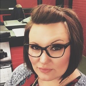 Meet your Posher, Alisa