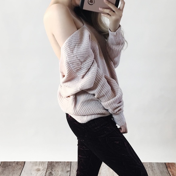 Twist Back Sweater Top - Picture 2 of 3