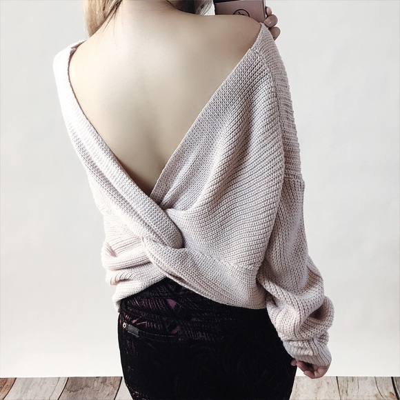 Twist Back Sweater Top - Picture 3 of 3