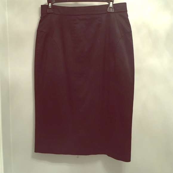 D&G Black Pencil Skirt with beautiful seam detail