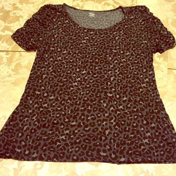 A.N.A Size XL leopard print top
