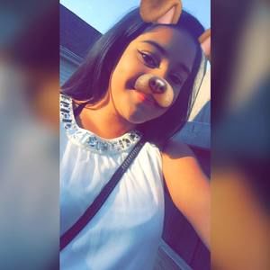 Meet your Posher, Daniela