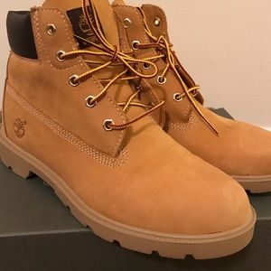 Size 6.5 mens 8.5 women's wheat Timberlands
