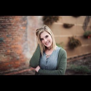 Meet your Posher, Alyssa