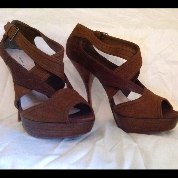 Miu Miu Prada leather pumps size 37 1/2