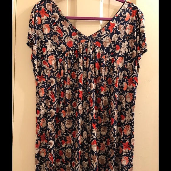 LuckyBrand shark bite hem top Sz XL NWOT