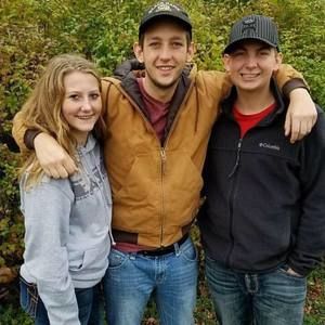 Meet your Posher, Tyler