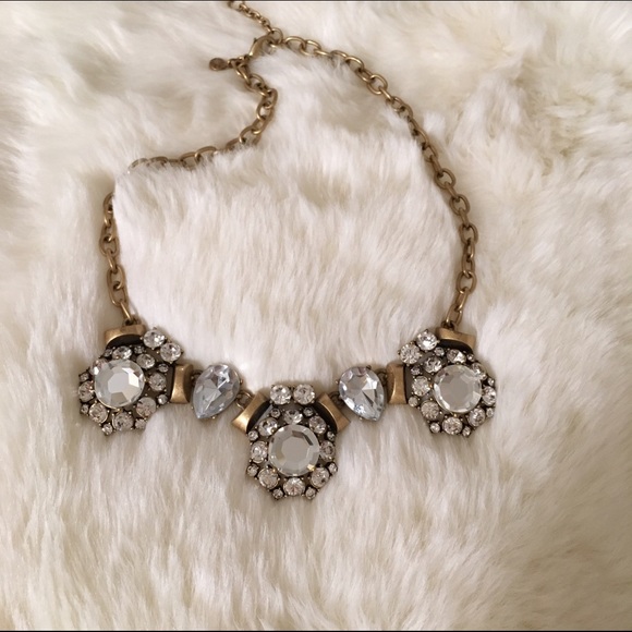 Gorgeous J Crew crystal statement necklace - Picture 3 of 5