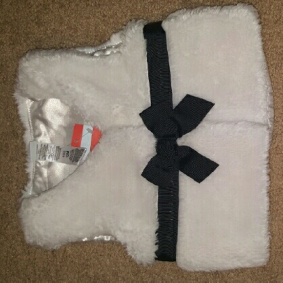 Infant white faux fur vest