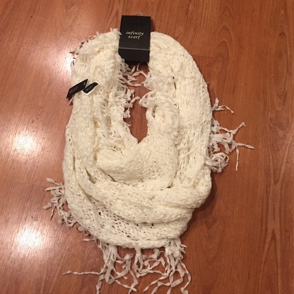 White, fringed infinity scarf