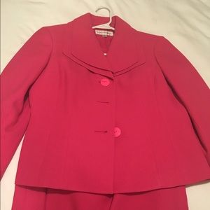 Evan Picone hot pink two Piece suit
