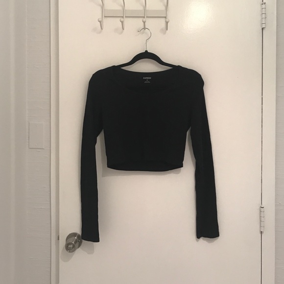 Black Longsleeved Crop Top