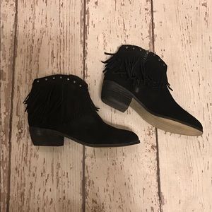 Black Fringe Minnetonka Boots