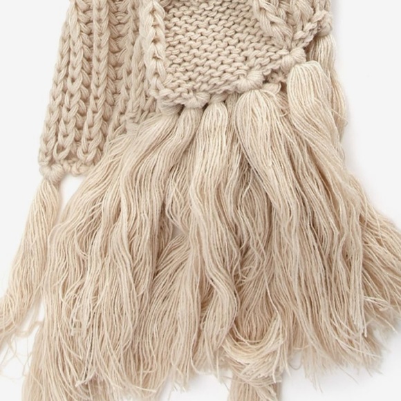 New Knit Sand Scarf - Picture 3 of 4