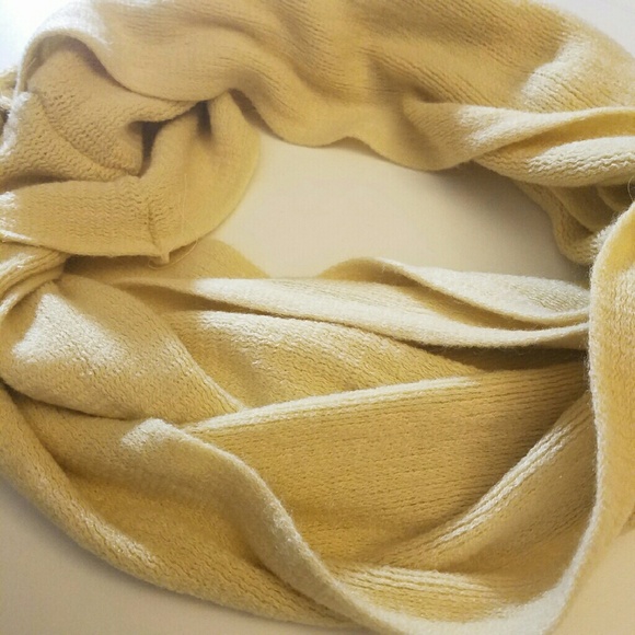 Soft & Large Tan Knit Infinity Scarf - Barely Worn - Picture 2 of 4
