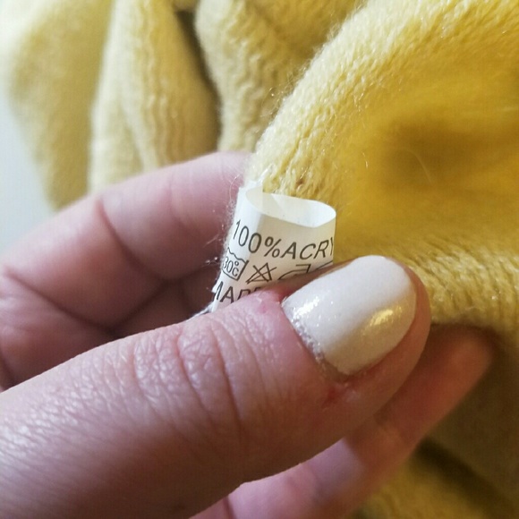 Soft & Large Tan Knit Infinity Scarf - Barely Worn - Picture 3 of 4