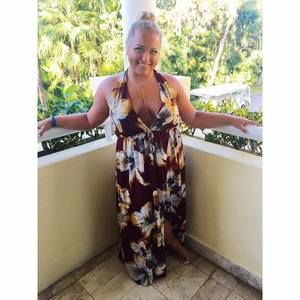 Meet your Posher, Danielle