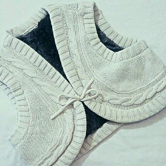 Reversible Faux Fur Vest - Picture 2 of 2