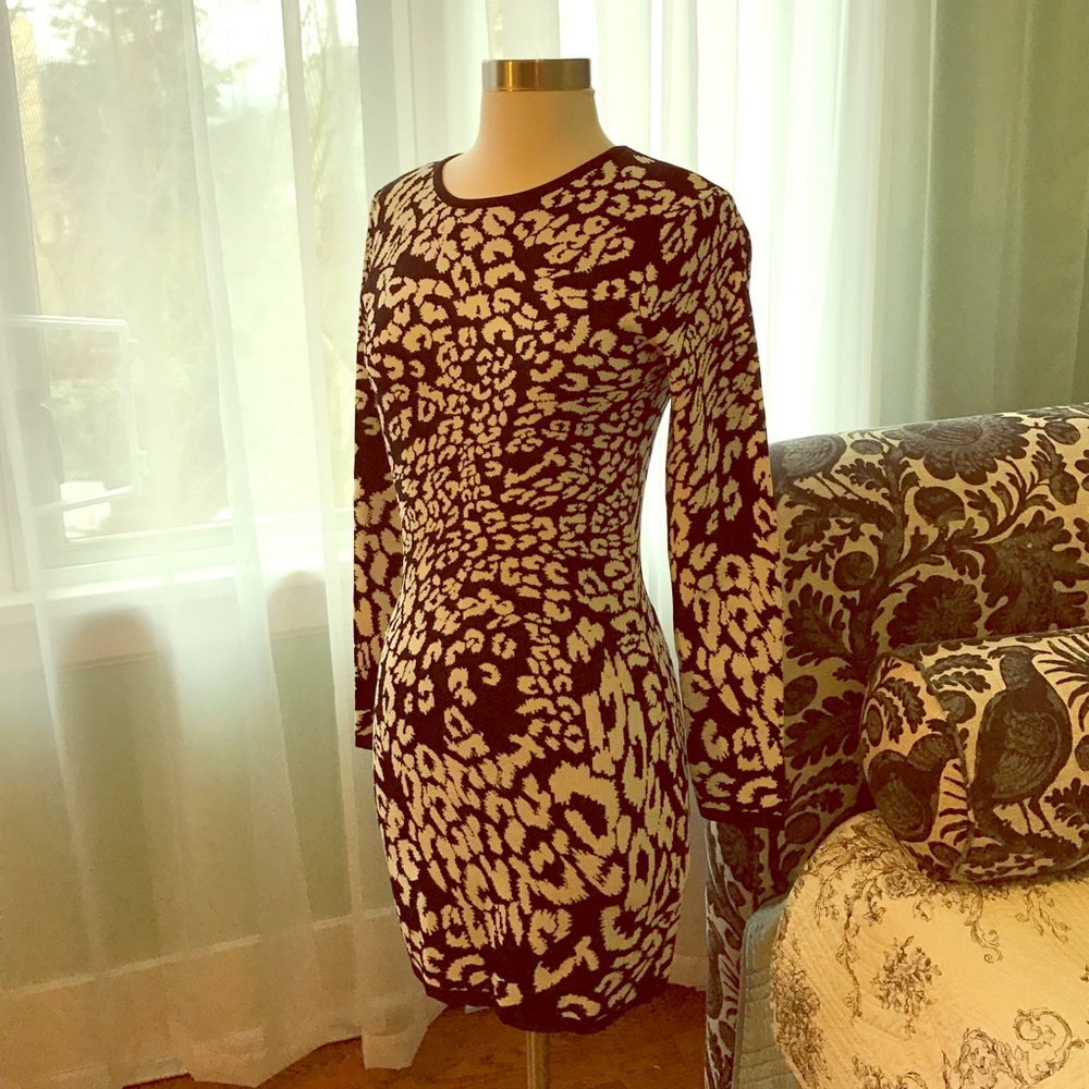 Sexy Knit Leopard Sweater Dress. Size 6