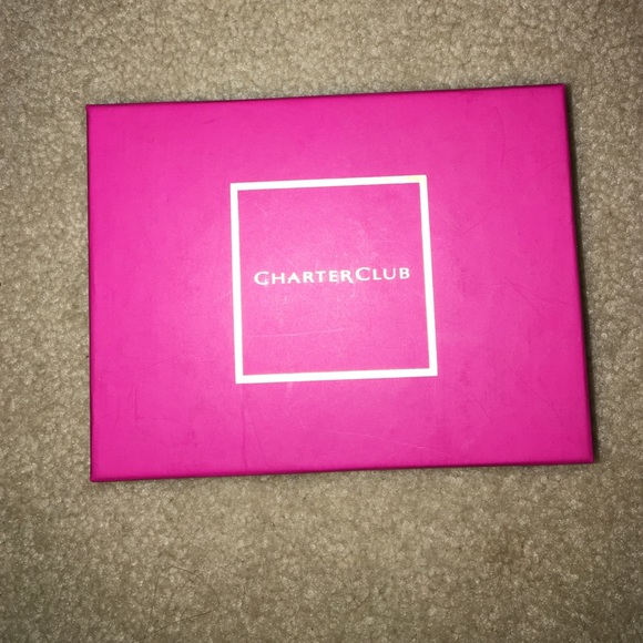 Beautiful earring and necklace set!